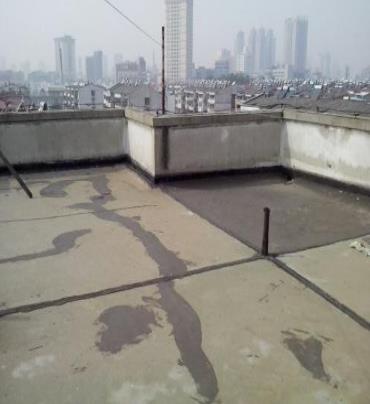 宝兴漏水维修 楼顶漏水是什么原因，楼顶漏水维修方法是什么?